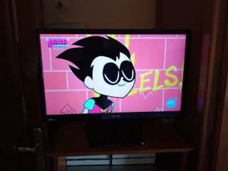 LG TV 22 pulgadas Full HD