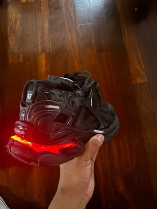 Balenciaga Runner LED Nero Viola