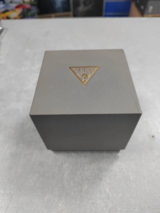 Reloj Guess W0799G2 Dorado