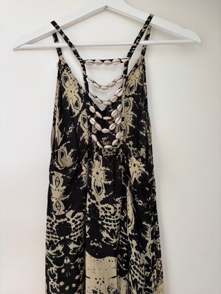 Vestido largo estampado beige y negro