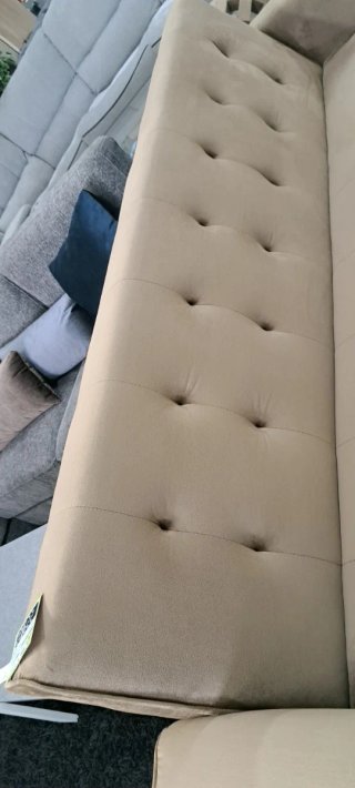 Sofá Cama Capitoné Beige Terciopelo
