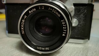 Cámara NIKOMAT FTN + Objetivo Nikkor H Auto