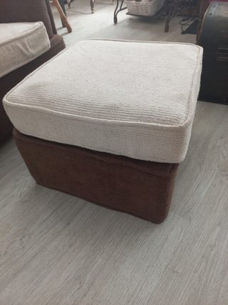 Sillón y puff a juego