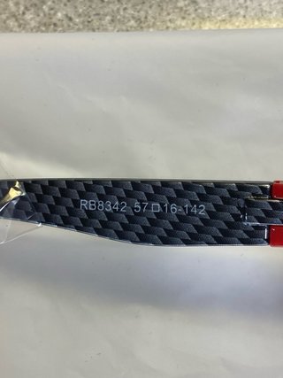 Gafas Ray-Ban RB 8342 en colaboración con Ferrari.
