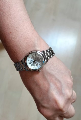 Reloj Sinobi Mujer Plata y Blanco