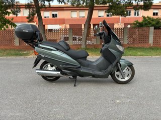 Suzuki Burgman 400 Maxi Scooter