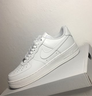 Nike Air Force 1 '07 White