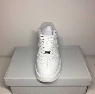 Nike Air Force 1 '07 White