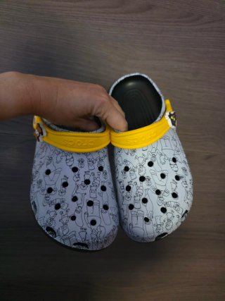 Crocs Simpsons Talla 40 (26 cm)