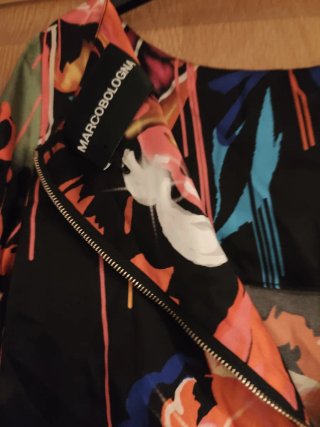 Vestido estampado floral negro