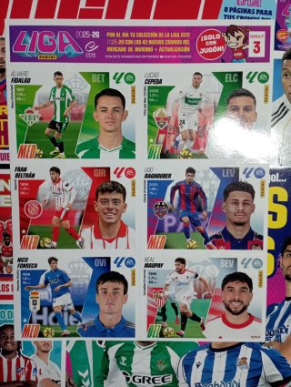 Colección LIGA 2025-26: 3 cromos de invierno