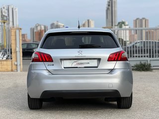 Peugeot 308 / Gasolina / Manual / Año 2016