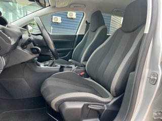 Peugeot 308 / Gasolina / Manual / Año 2016