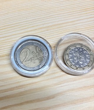 Estuche para monedas de madera