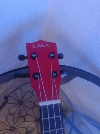 Ukelele Lanai Rojo