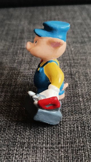 Figura Cerdito Martillo PVC