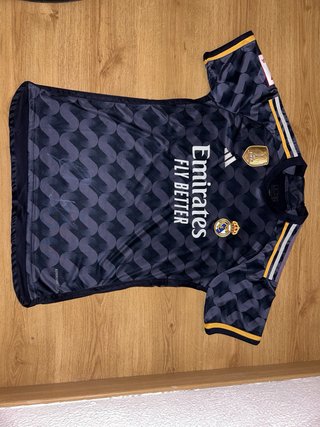 Camiseta Real Madrid Firmada Camavinga y Talla L