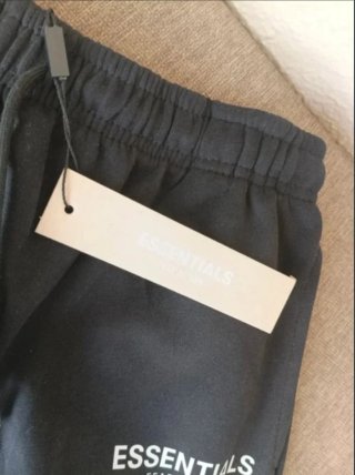 Pantalones cortos ESSENTIALS negros