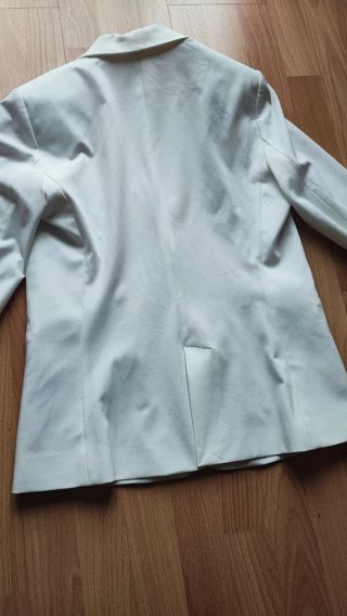 Americana entallada Mango blanca