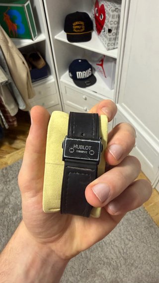 Reloj Hublot Negro y Dorado