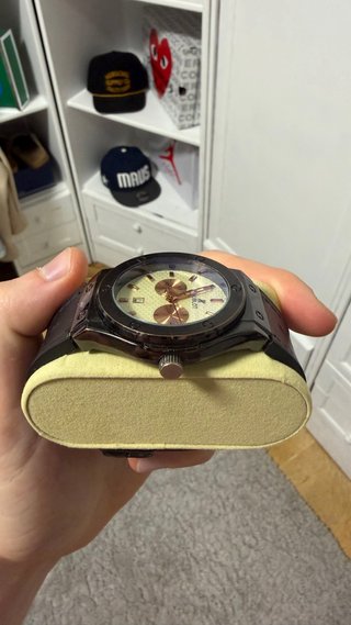 Reloj Hublot Negro y Dorado