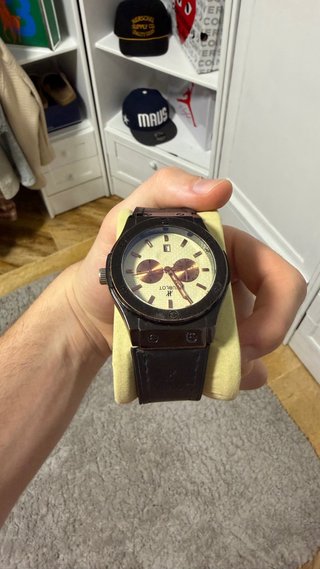 Reloj Hublot Negro y Dorado