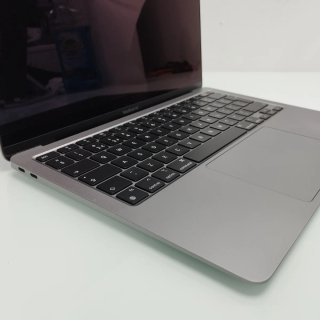 MacBook Air 13.3 8GB RAM 512GB SSD