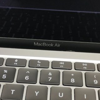 MacBook Air 13.3 8GB RAM 512GB SSD