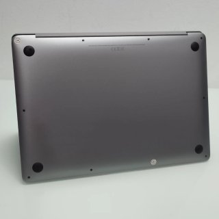 MacBook Air 13.3 8GB RAM 512GB SSD