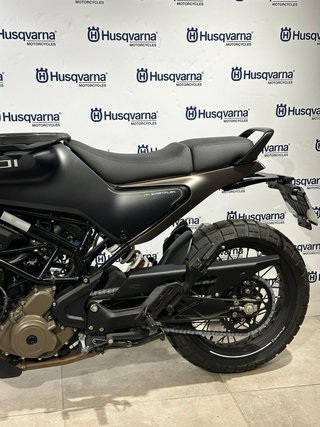 OCASION - HUSQVARNA SVARTPILEN 401 2023
