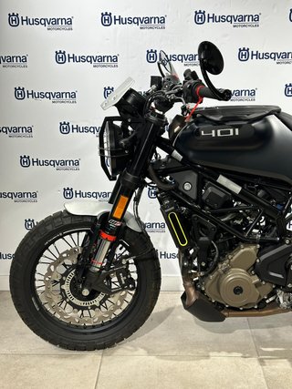 OCASION - HUSQVARNA SVARTPILEN 401 2023