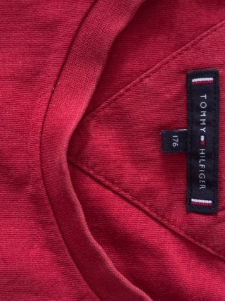Camiseta Tommy Hilfiger Roja Talla 176