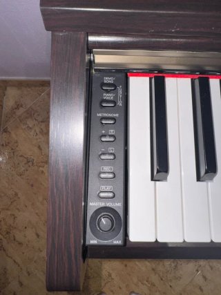 Piano Elettrico Yamaha Arius - Buono Stato