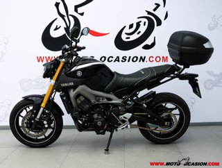 YAMAHA MT-09