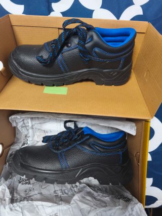 Zapatos de seguridad PANTER negros y grises