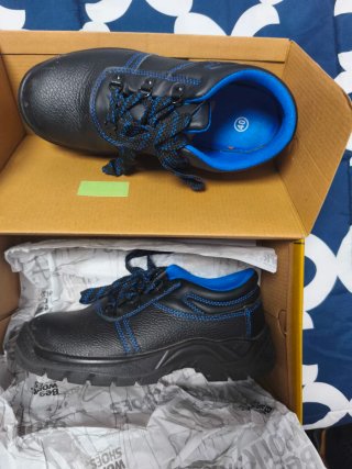 Zapatos de seguridad PANTER negros y grises
