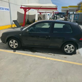 Volkswagen Golf 2000