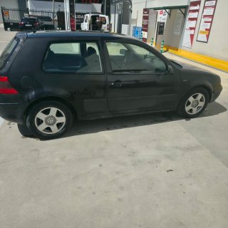 Volkswagen Golf 2000