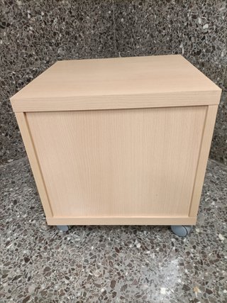 Cajonera pequeña con ruedas