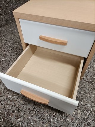Cajonera pequeña con ruedas
