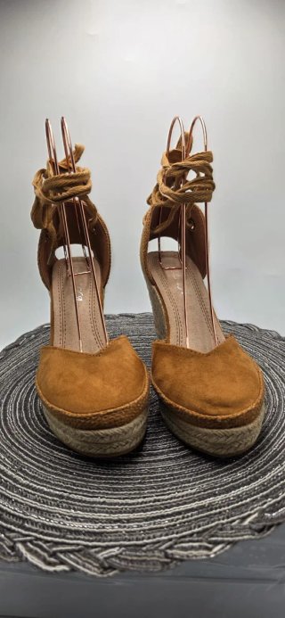 Cuña esparto marrón talla 39