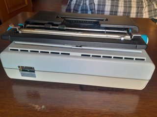 Máquina de escribir Olivetti