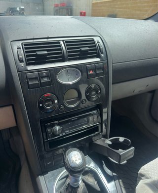 Ford Mondeo 1.8i Ghia