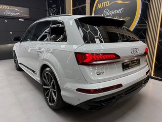 Audi Q7 S Line Black Line 55TFSI  2021