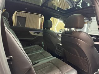 Audi Q7 S Line Black Line 55TFSI  2021