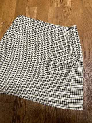Falda corta Subdued
