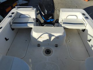 Barco con Motor Fueraborda Mercury