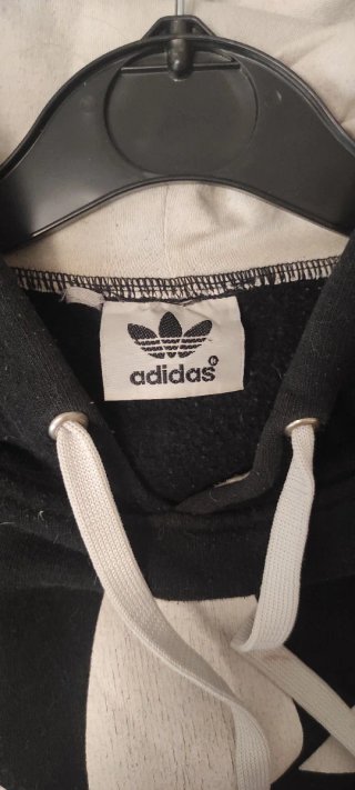 Sudadera Adidas Negra con Logo Verde