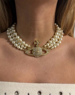 Collar Vivienne Westwood Perlas Dorado