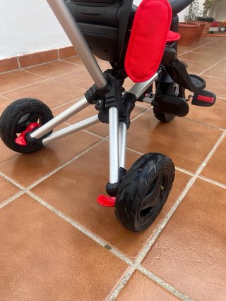 Triciclo QPLAY Rojo Casi Nuevo